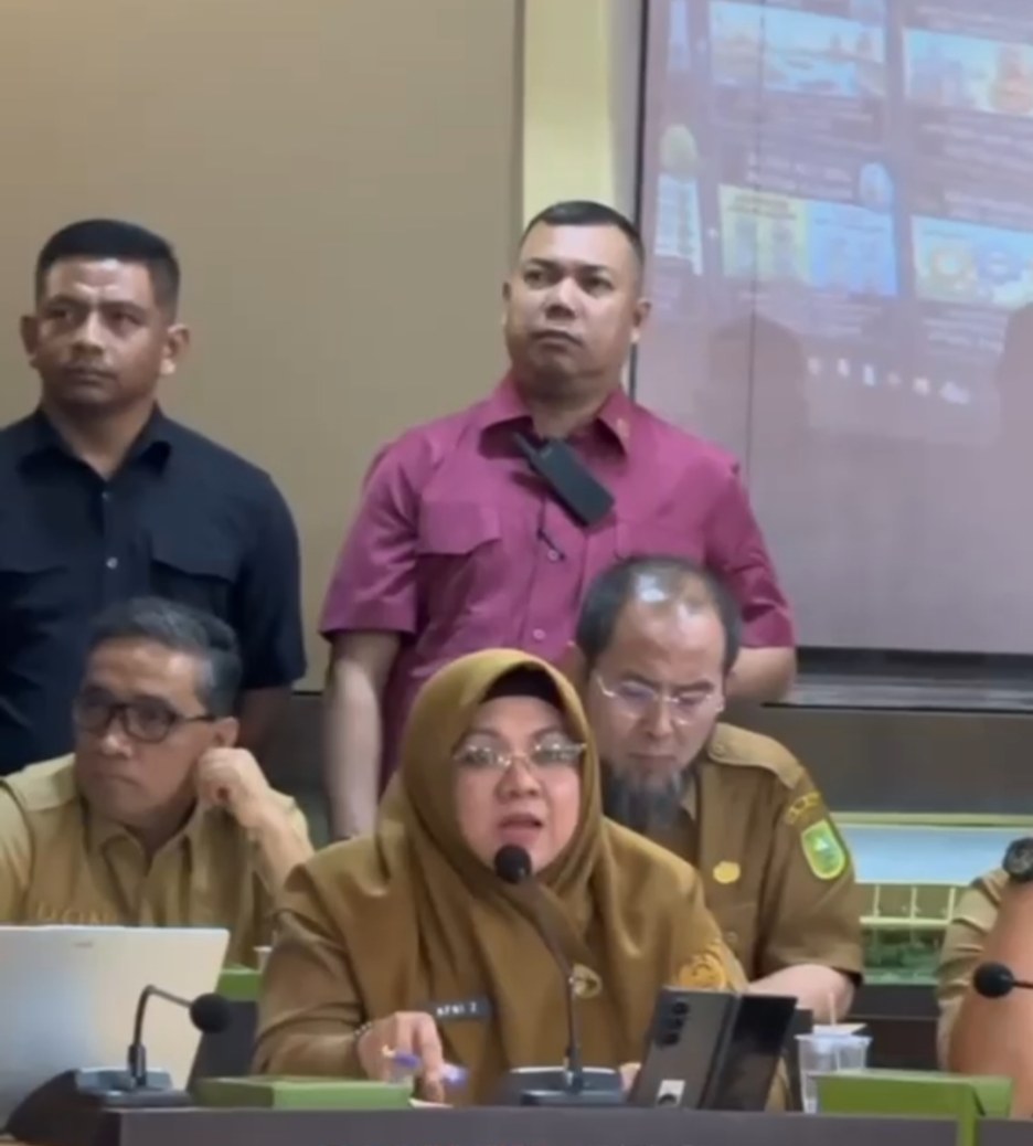 Menampar Ego Kedaerahan Bupati Siak Afni Z, Kita Satu Tanah Air, Bukan Sekat-Sekat Anggaran